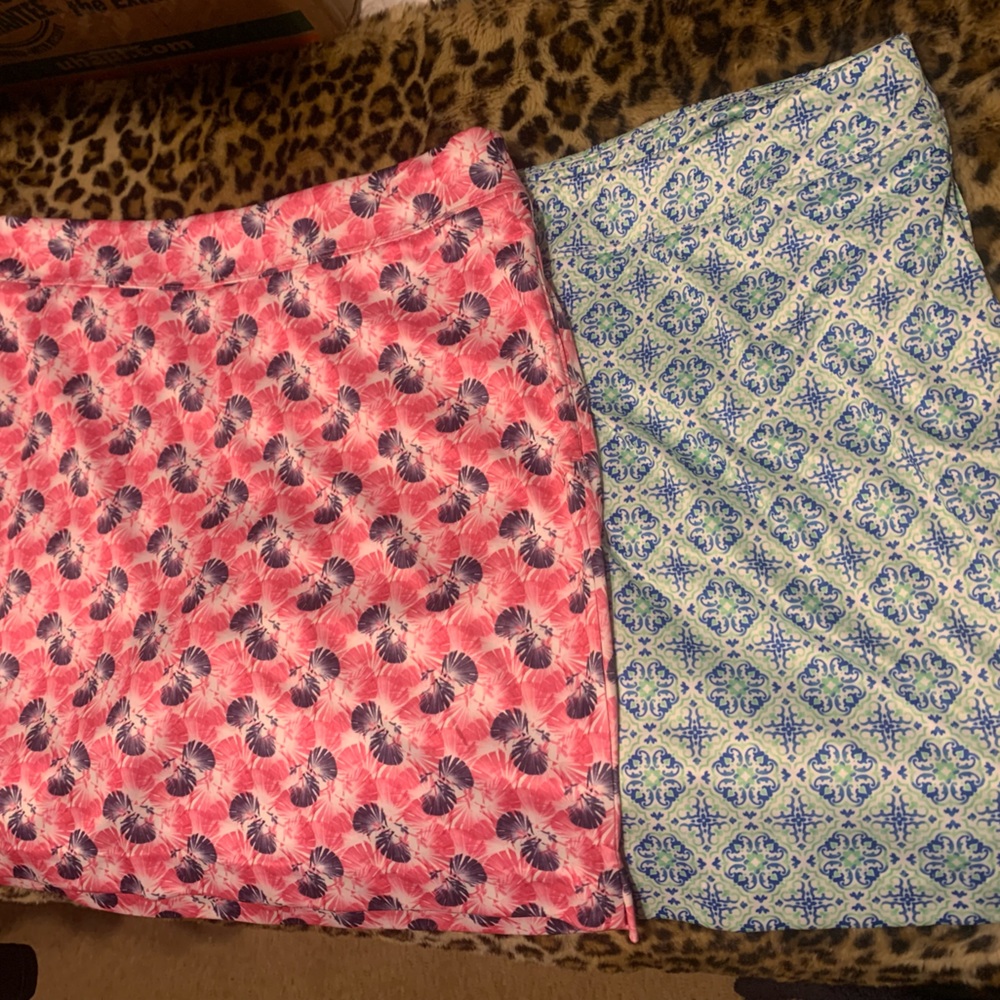 Greg Norman shark brand size small golf/tennis skorts. Size small. Perfect cond.